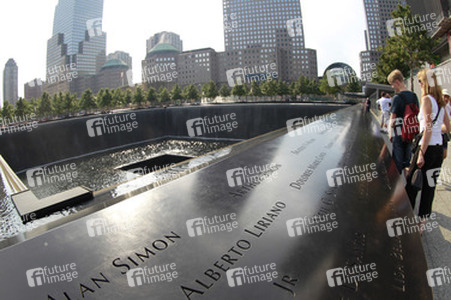 National September 11 Memorial and Museum - Gedenkbrunnen