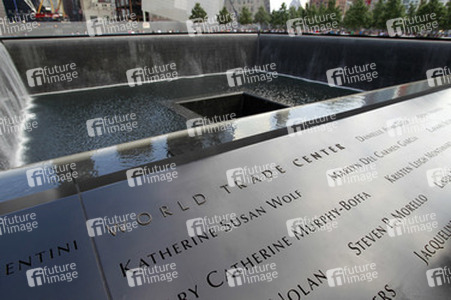 National September 11 Memorial and Museum - Gedenkbrunnen