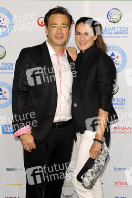 Jan Sosniok mit Freundin Nadine Möllers