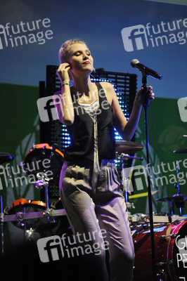 Carolin Niemczyk (Glasperlenspiel)