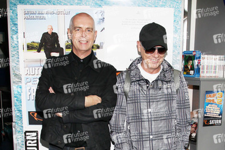 Neil Tennant, Chris Love (Pet Shop Boys)