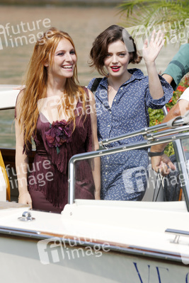 Joséphine de La Baume, Roxane Mesquida