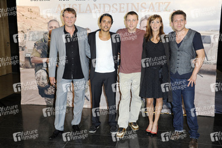 Devid Striesow, Omar El-Saeidi, Henriette Müller, Max Riemelt, Hanno Koffler