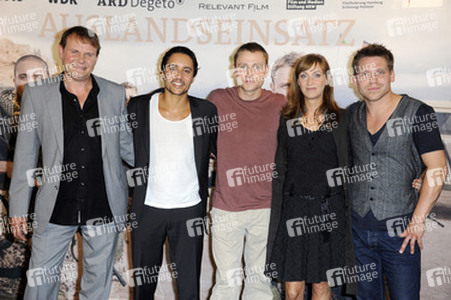 Devid Striesow, Omar El-Saeidi, Henriette Müller, Max Riemelt, Hanno Koffler