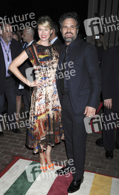 Sunrise Coigney, Mark Ruffalo