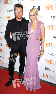 Ewan McGregor, Naomi Watts