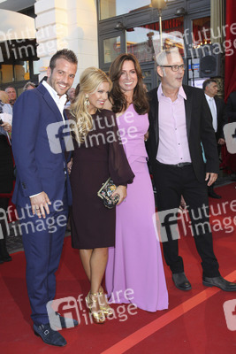 Rafael van der Vaart, Sylvie van der Vaart, Reinhold Beckmann mit Ehefrau Kerstin