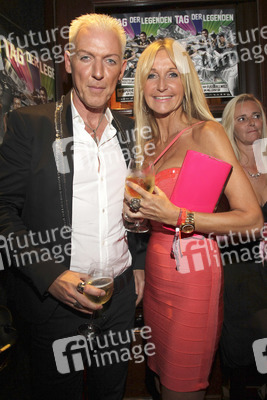 H.P. Baxxter mit Freundin Nicola