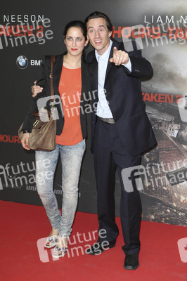 Damineh Hojat, Robert Glatzeder