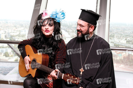 Nina Hagen, Emmanuel Sfiatkos