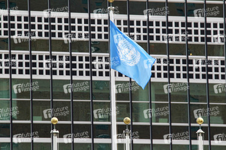 UN-Flagge vor dem UN-Sekretariatshochhaus