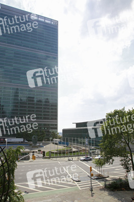 UN-Sekretariatshochhaus und Dag Hammarskjöld Library