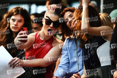 Kelly Osbourne, Pixie Geldof, Alexa Chung