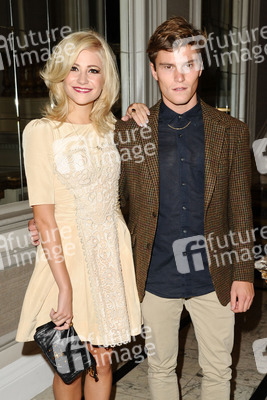 Pixie Lott mit Freund Oliver Cheshire