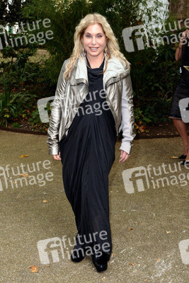 Brix Smith (The Fall, Adult Net)