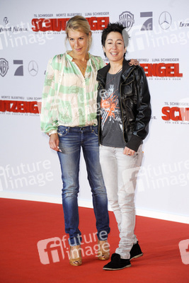 Dunja Hayali mit Ulrike Kleppi