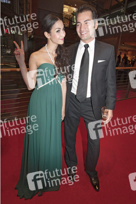 Sila Sahin, Bülent Sharif