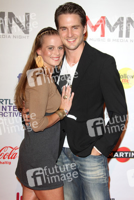 Alexander Klaws mit Lebensgefährtin Nadja Scheiwiller