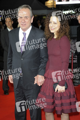 Tommy Lee Jones mit Ehefrau Dawn Jones