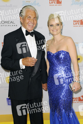 George Hamilton, Barbara Sturm