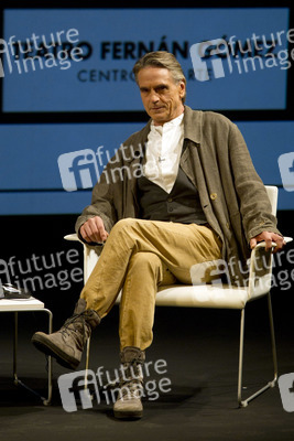 Jeremy Irons