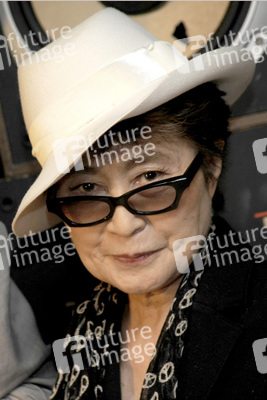 Yoko Ono