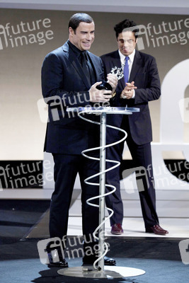 John Travolta, Benicio Del Toro