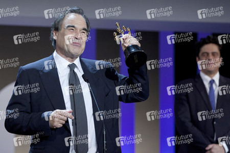 Oliver Stone, Benicio Del Toro