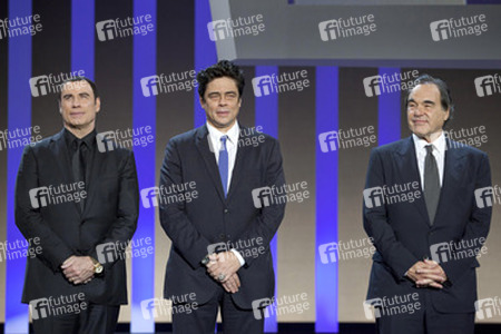 John Travolta, Benicio Del Toro, Oliver Stone