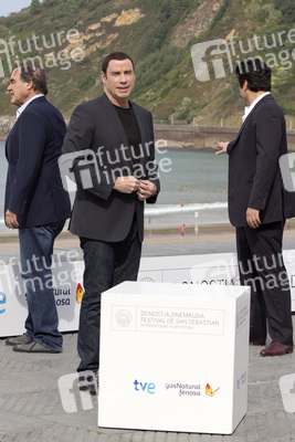 Oliver Stone, John Travolta, Benicio Del Toro