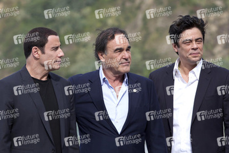 John Travolta, Oliver Stone, Benicio Del Toro