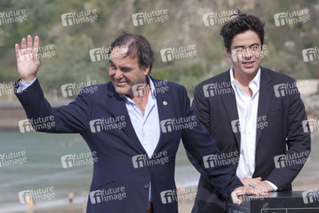 Oliver Stone, Benicio Del Toro