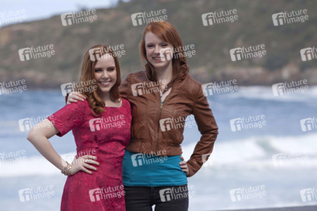 Madeleine Bisson, Katie Coseni