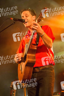 Joey Burns (Calexico)