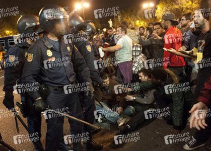 Spanier demonstrieren gegen Sparpolitik