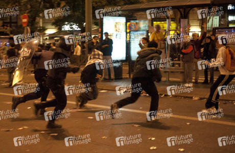 Spanier demonstrieren gegen Sparpolitik