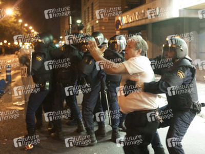 Spanier demonstrieren gegen Sparpolitik