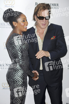 Mbong Amata, Mickey Rourke