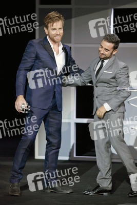 Ewan McGregor, Juan Antonio Bayona