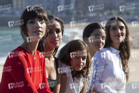 Maribel Verdú, Inma Cuesta, Sofia Oria, Macarena Garcia, Ángela Molina