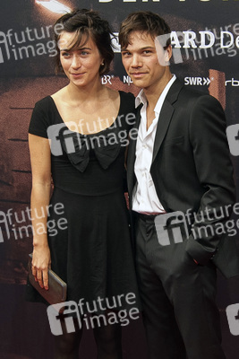 Sebastian Urzendowsky mit Freundin Noo Steffen