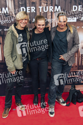 Ritchie Barton, Anna Loos, Uwe Hassbecker (Silly)