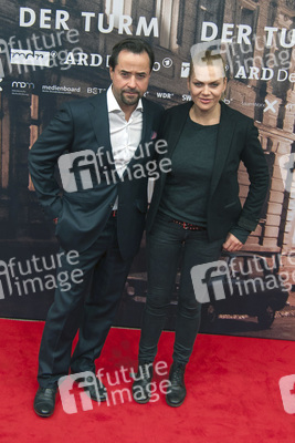 Jan Josef Liefers, Anna Loos