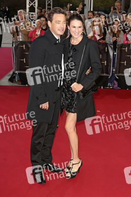 Jan Sosniok mit Freundin Nadine Möllers