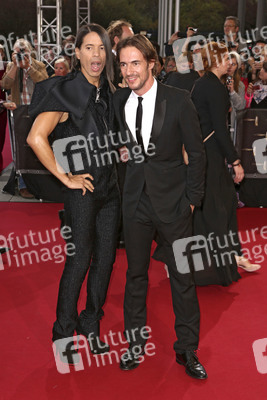 Jorge Gonzalez, Thomas Hayo