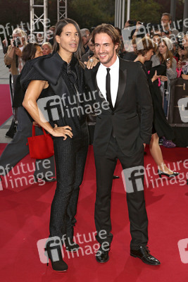 Jorge Gonzalez, Thomas Hayo