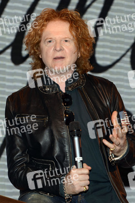 Mick Hucknall (Simply Red)