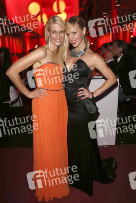 Natascha Grün, Isabel Edvardsson