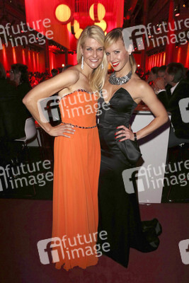 Natascha Grün, Isabel Edvardsson