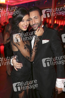 Rebecca Mir, Massimo Sinato